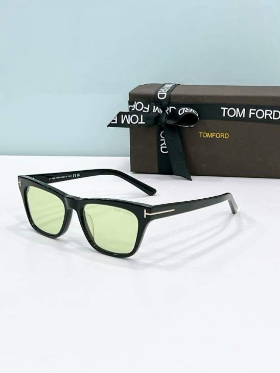 Picture of Tom Ford Sunglasses _SKUfw77619633fw